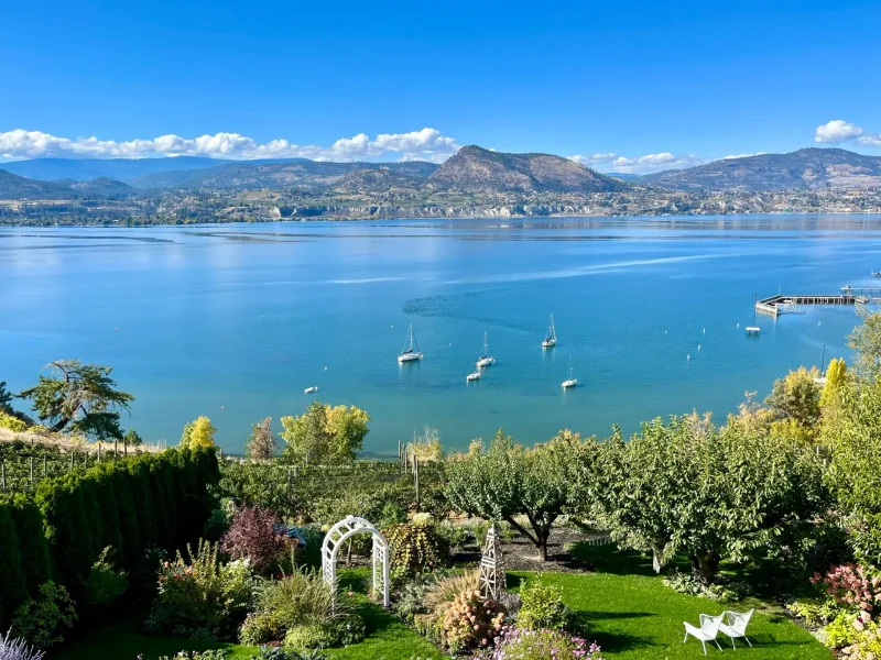 5LakeandGardenView