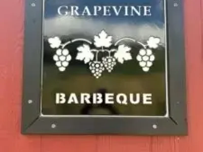 GrapevineSign-225x300