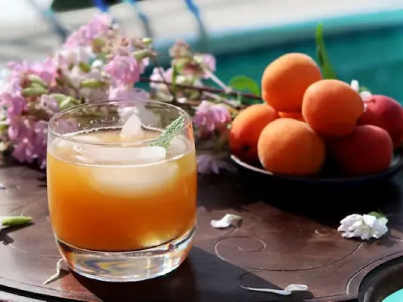 imgi_6_apricots_and_liqueur